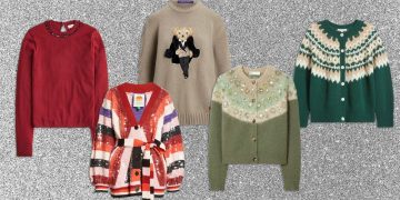 15 Festive Christmas Sweaters for Chic & Festive Holiday Dressing