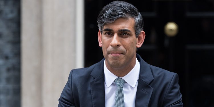 Grassroots Tories want new leader decided quickly to stop Labour ‘running amok’