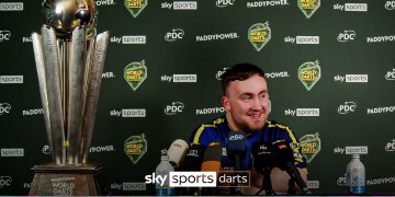 Littler: I'll take trophy to Old Trafford | Bunting was going to take it to Anfield!